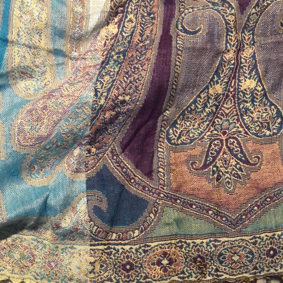 Wavedeep Pashmina - Picture 3 of 6